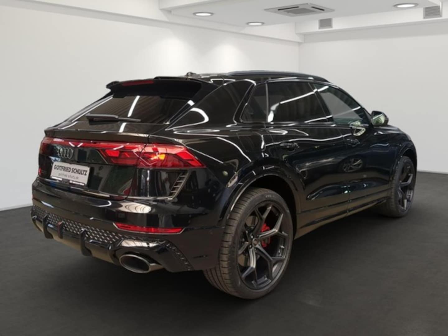 Bild über Audi RS Q8 SUV TFSI quattro 471 kW tiptronic - für weitere Informationen kontaktieren Sie den Audi Partner