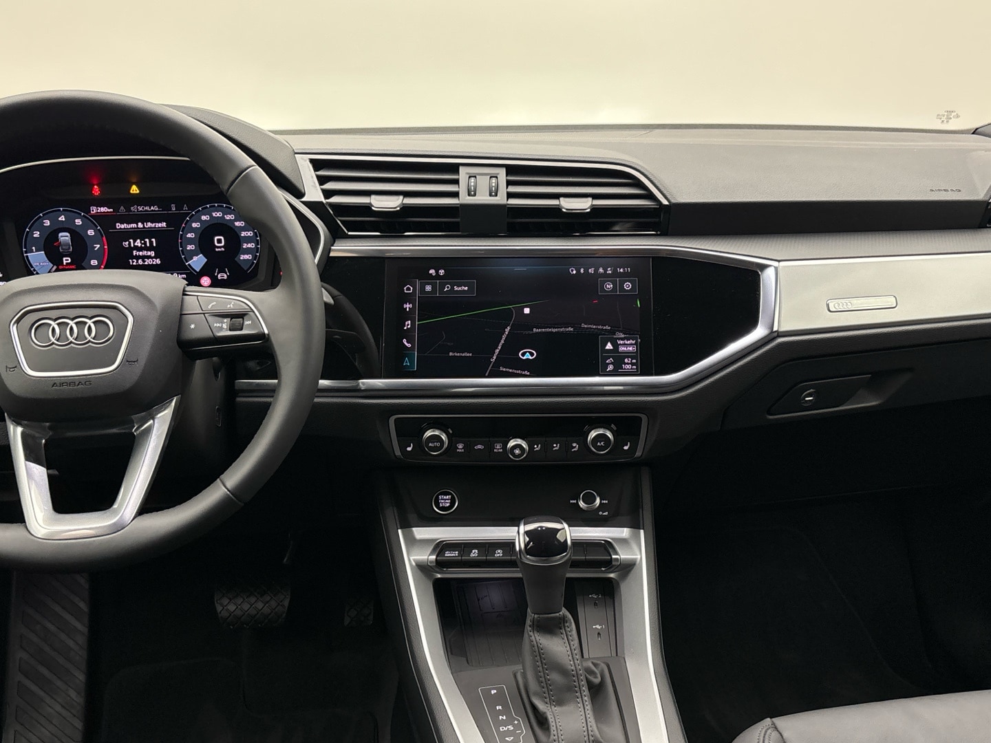 Bild über Audi Q3 Sportback 35 TFSI S tronic - für weitere Informationen kontaktieren Sie den Audi Partner