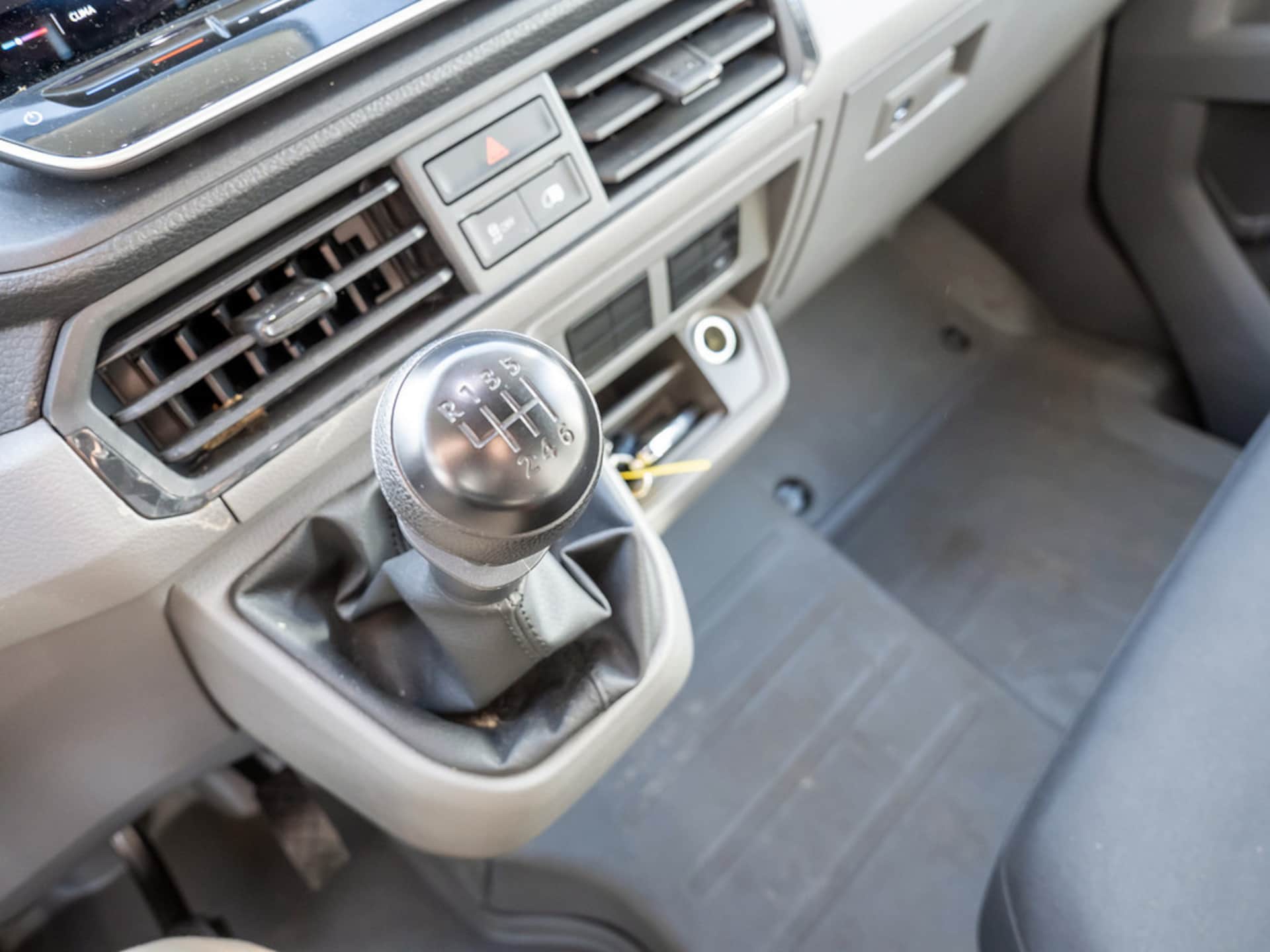 Volkswagen Crafter Kasten langer Radstand