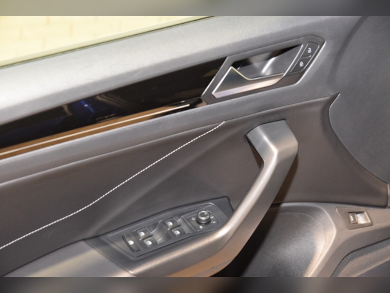 Volkswagen T-Roc – Bild 12