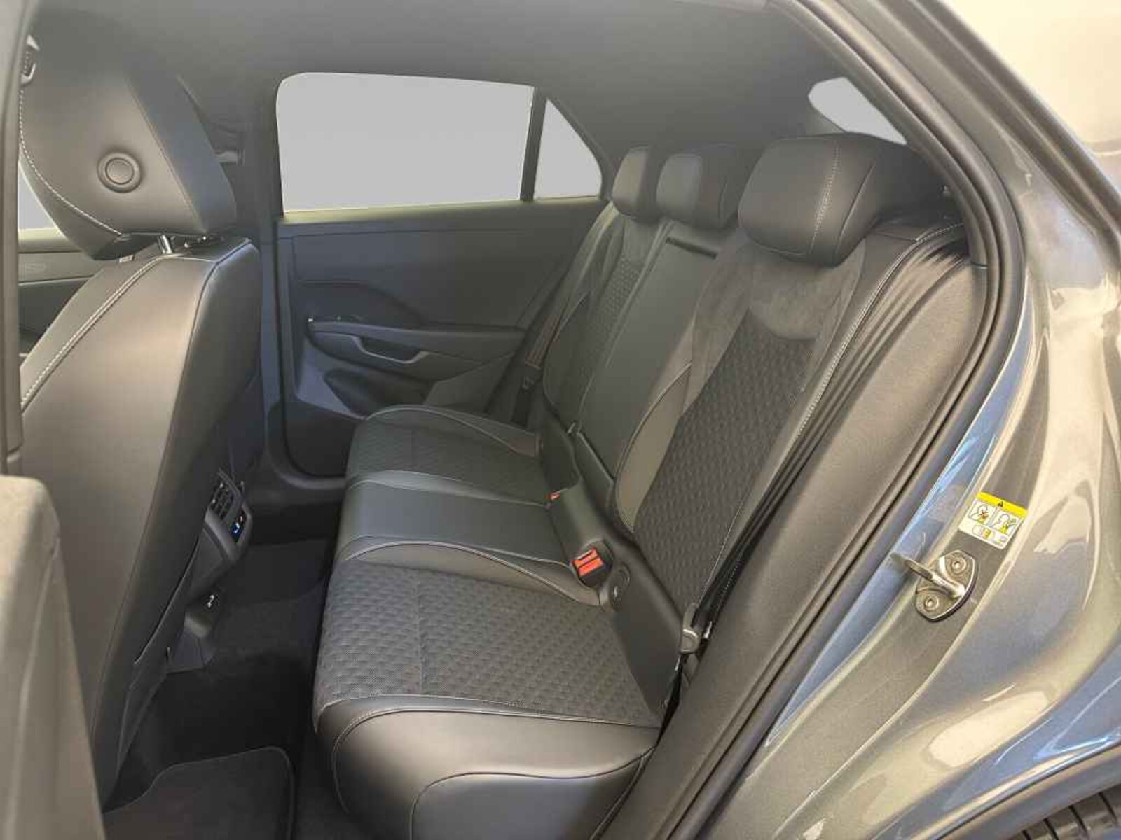 Volkswagen T-Roc – Bild 12