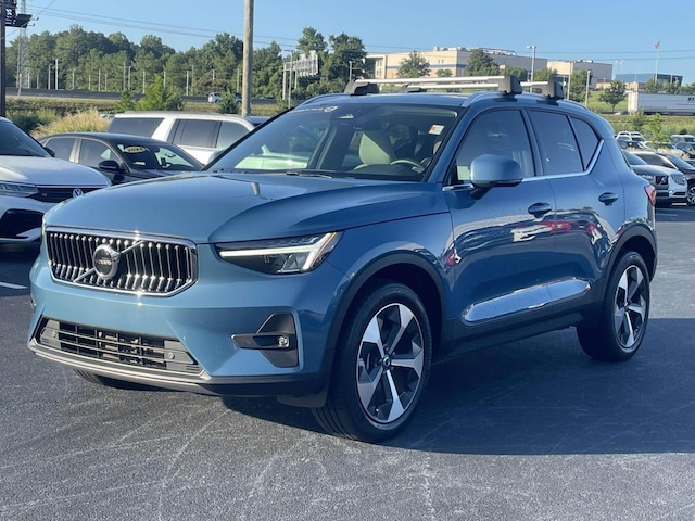 2023 Volvo XC40