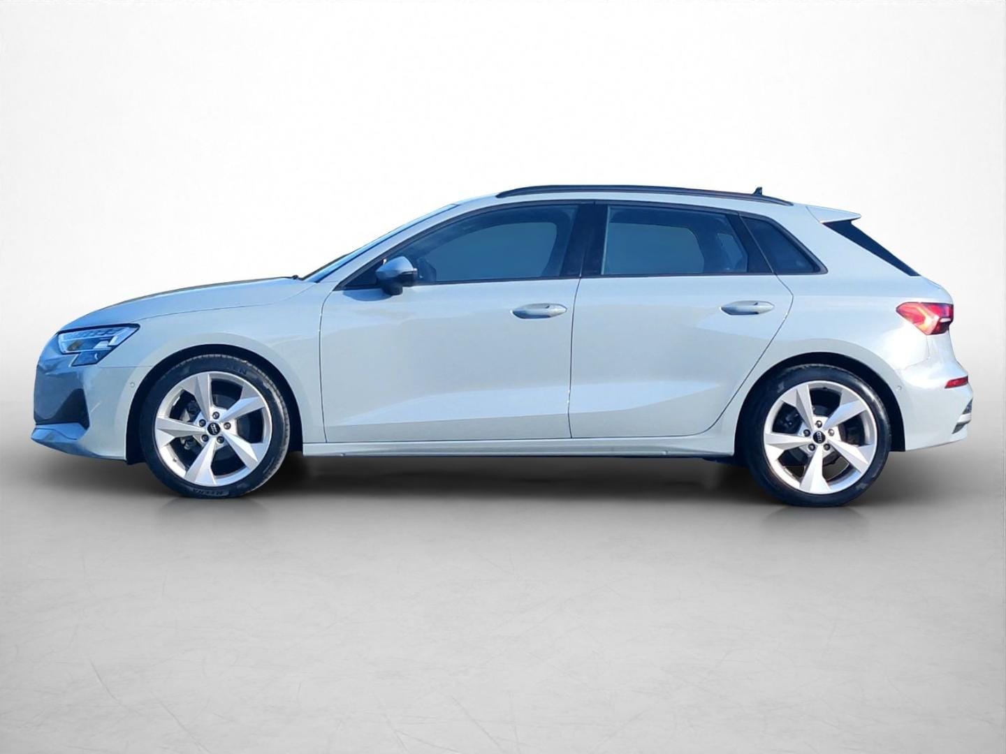 Bild über Audi A3 Sportback TDI Schaltgetriebe - für weitere Informationen kontaktieren Sie den Audi Partner