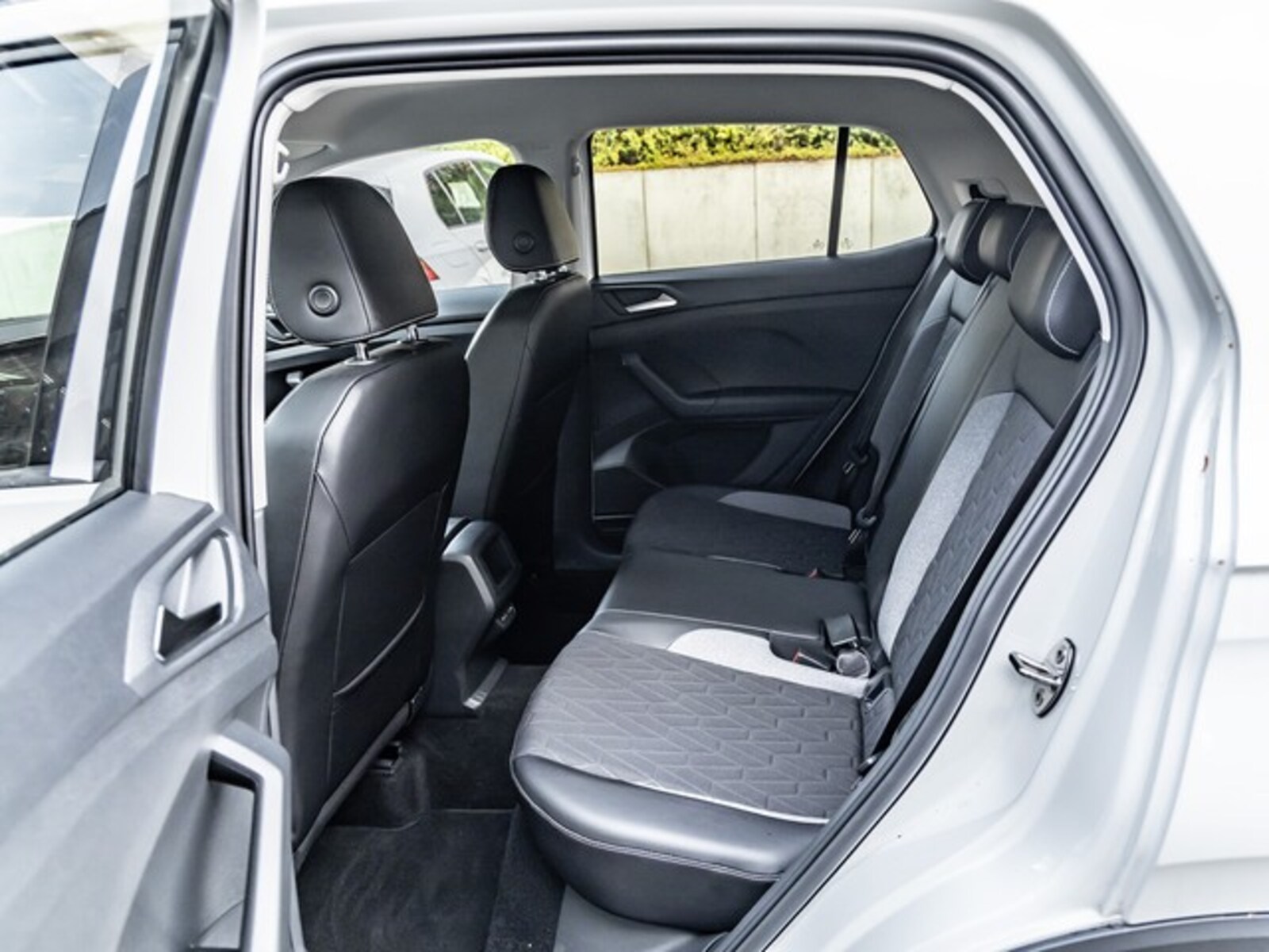 Volkswagen T-Cross – Bild 4