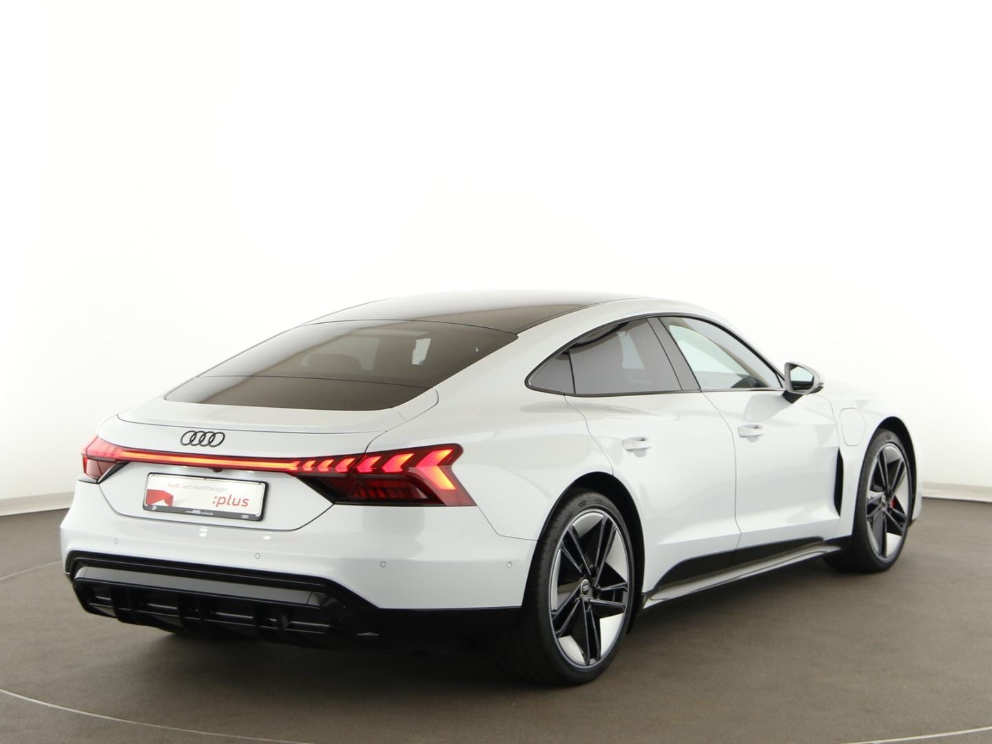 Bild über Audi e-tron GT e-tron quattro - für weitere Informationen kontaktieren Sie den Audi Partner