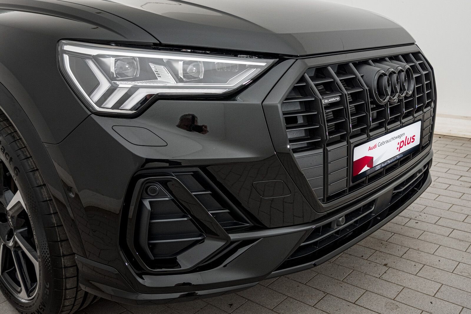 Image about Audi Q3 S line 45 TFSI quattro S tronic