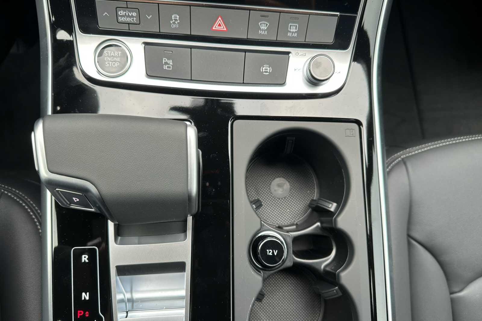 2026 Audi Q7 Premium - Photo 16