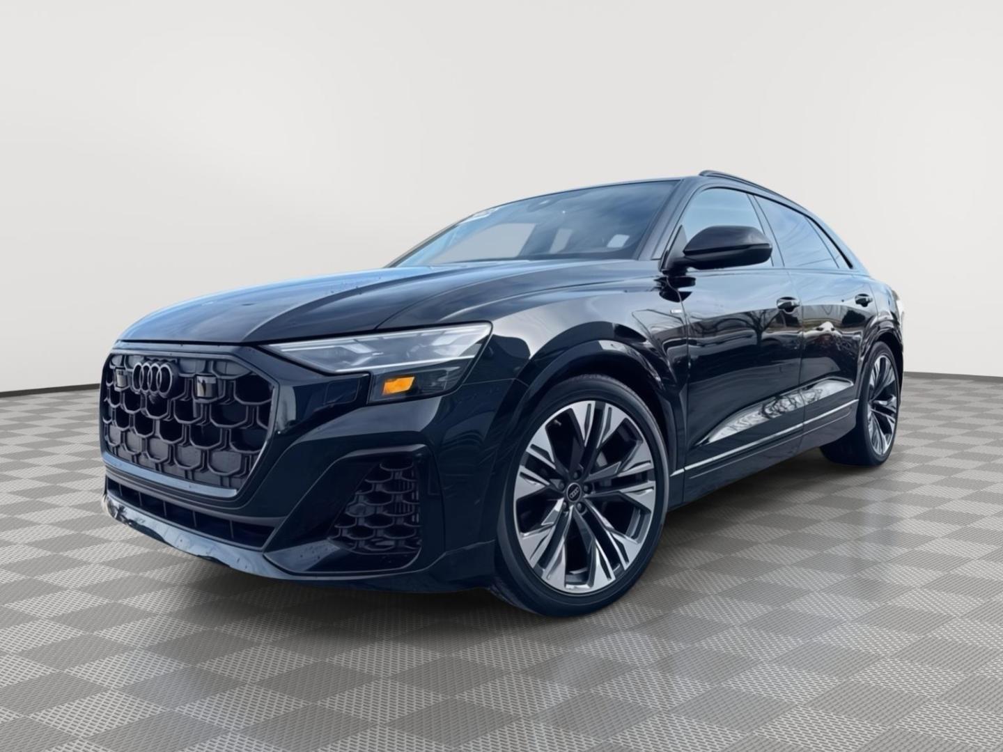 2025 Audi Q8 55 Prestige Tiptonic quattro's photo