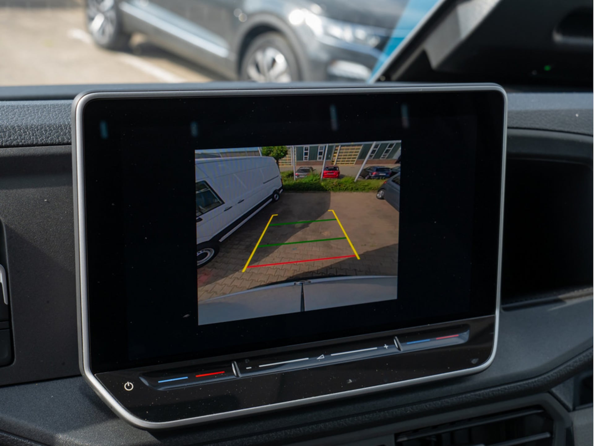 Volkswagen Crafter Kasten langer Radstand