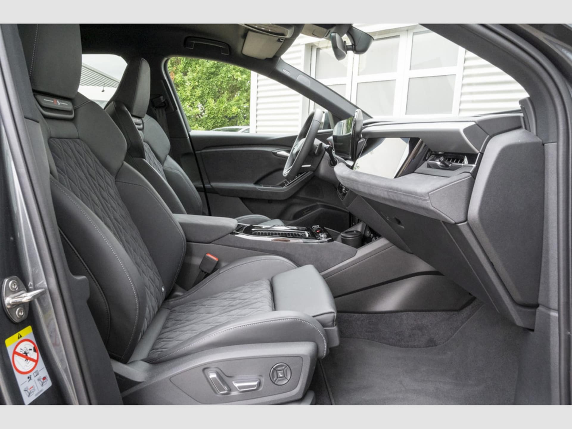 Audi Q6 SUV e-tron