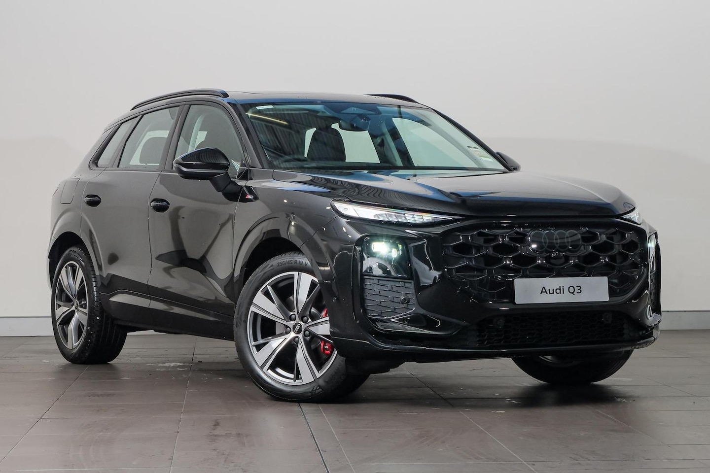 Image about Audi Q3 SUV TFSI quattro 150 kW launch edition