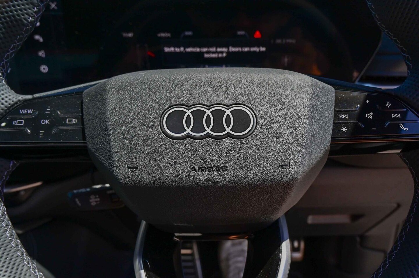 Image about Audi Q5 SUV TDI quattro 150 kW sport