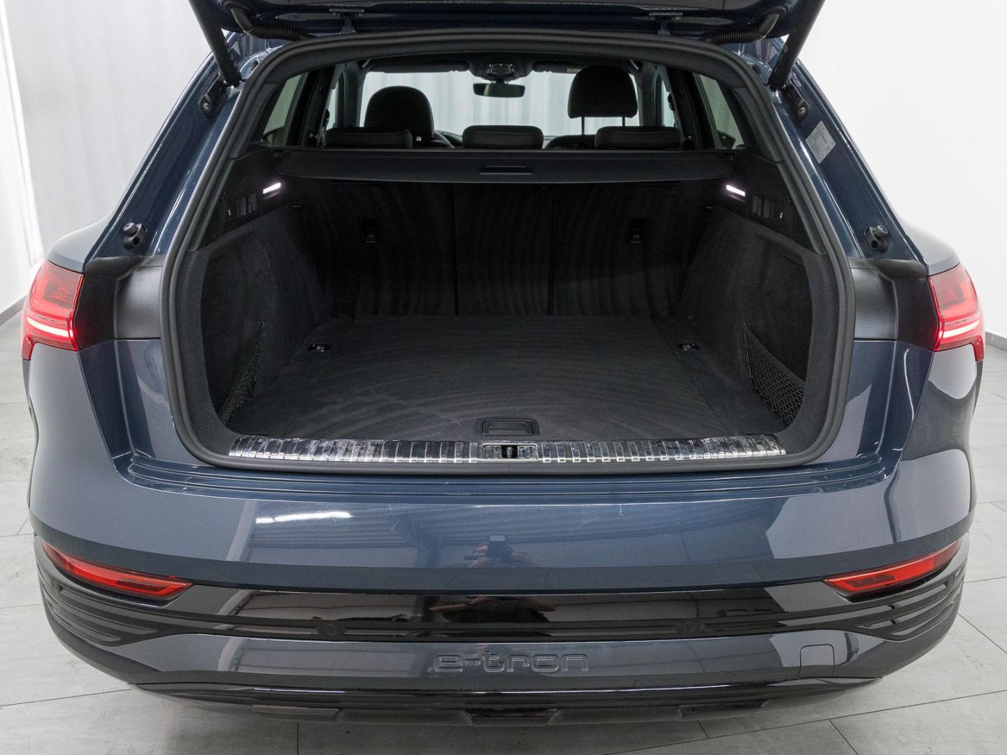 Image about Audi Q8 e-tron advanced 55 e-tron quattro