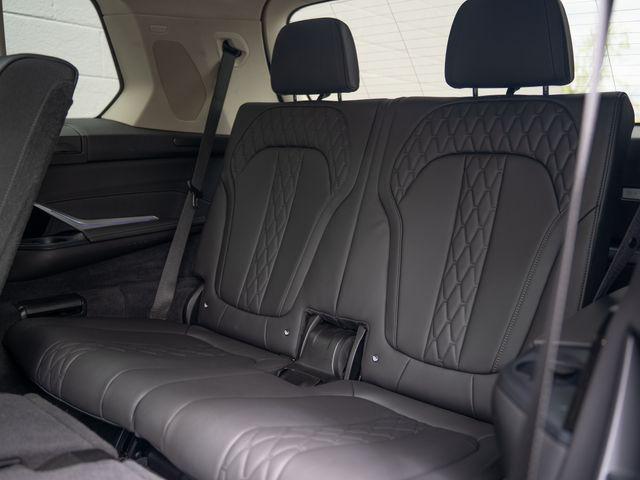 2023 BMW X7 40i - Photo 19