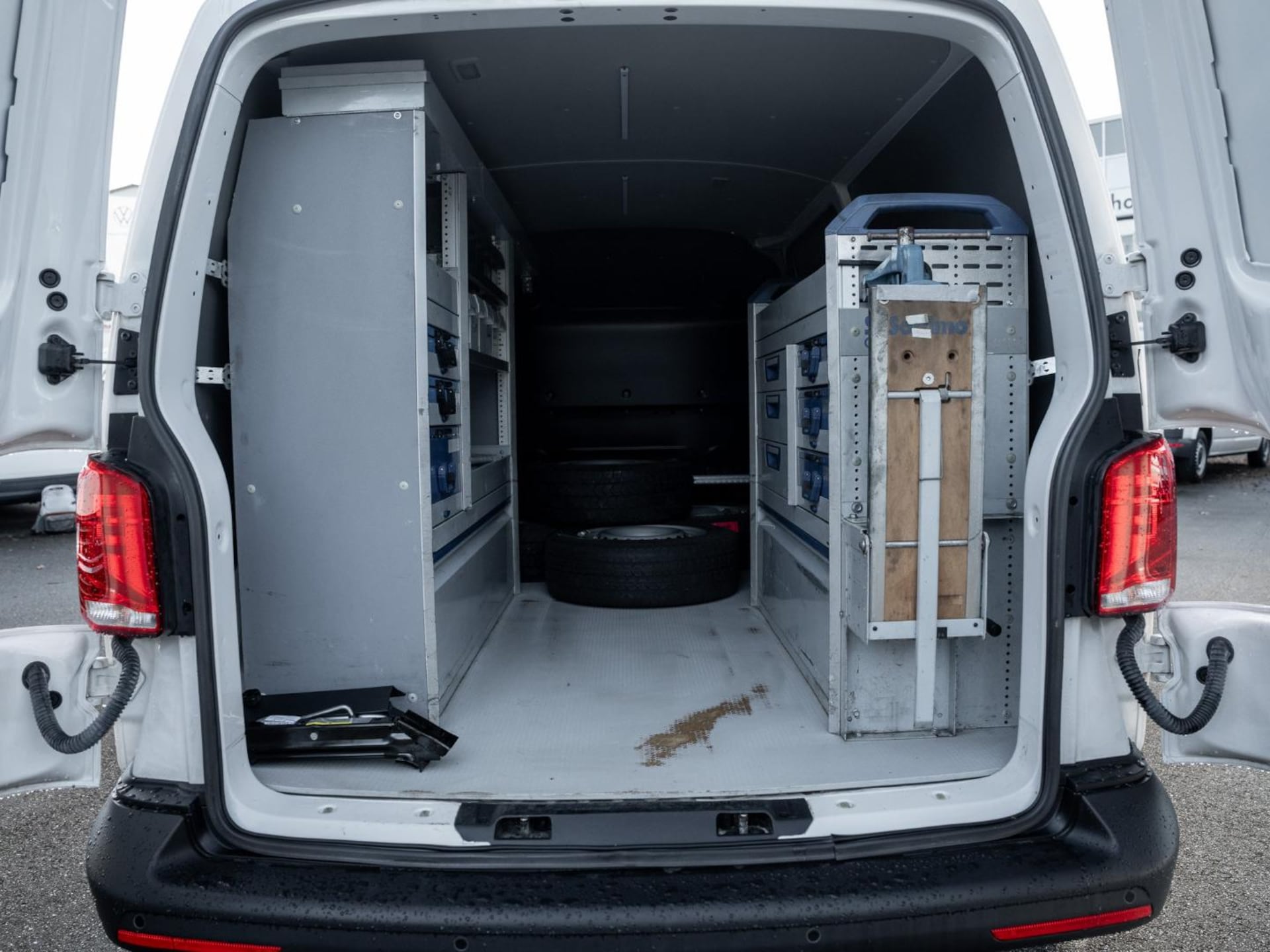 Volkswagen T6.1 Transporter Kasten langer Radstand