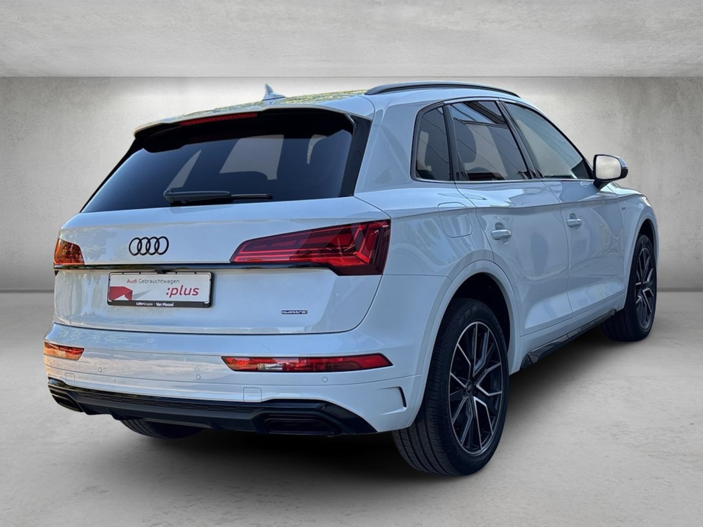 Bild über Audi Q5 TFSI e S line 55 TFSI e quattro S tronic - für weitere Informationen kontaktieren Sie den Audi Partner