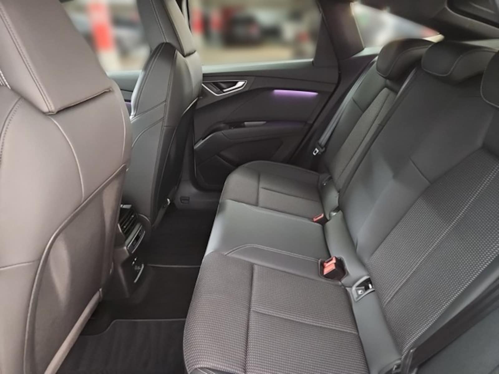 Audi Q4 Sportback e-tron – Bild 11