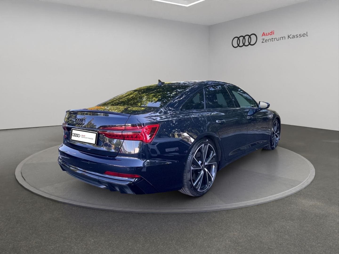 Bild über Audi S6 Limousine TDI quattro tiptronic - für weitere Informationen kontaktieren Sie den Audi Partner