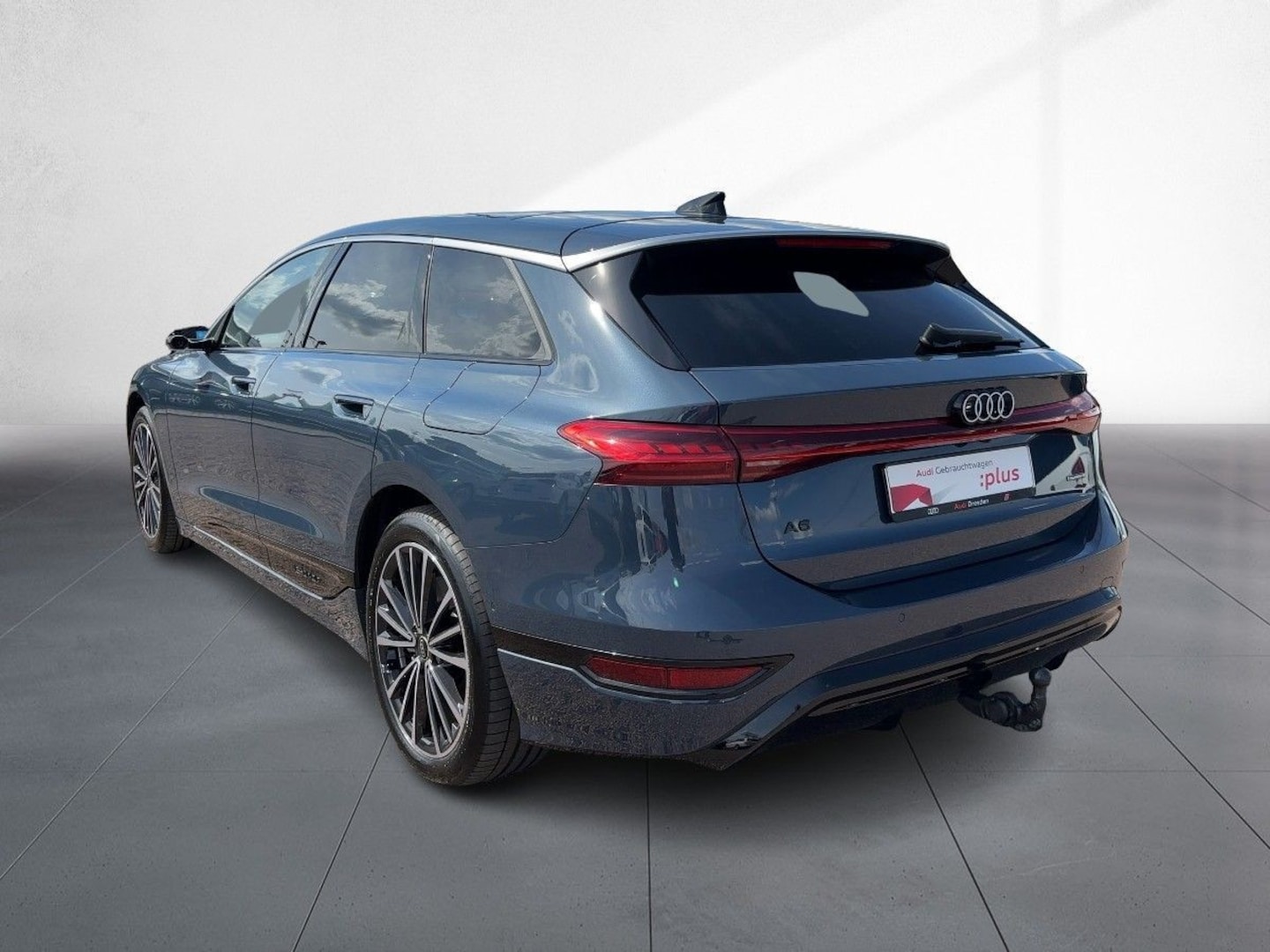 Bild über Audi A6 Avant e-tron e-tron quattro - für weitere Informationen kontaktieren Sie den Audi Partner