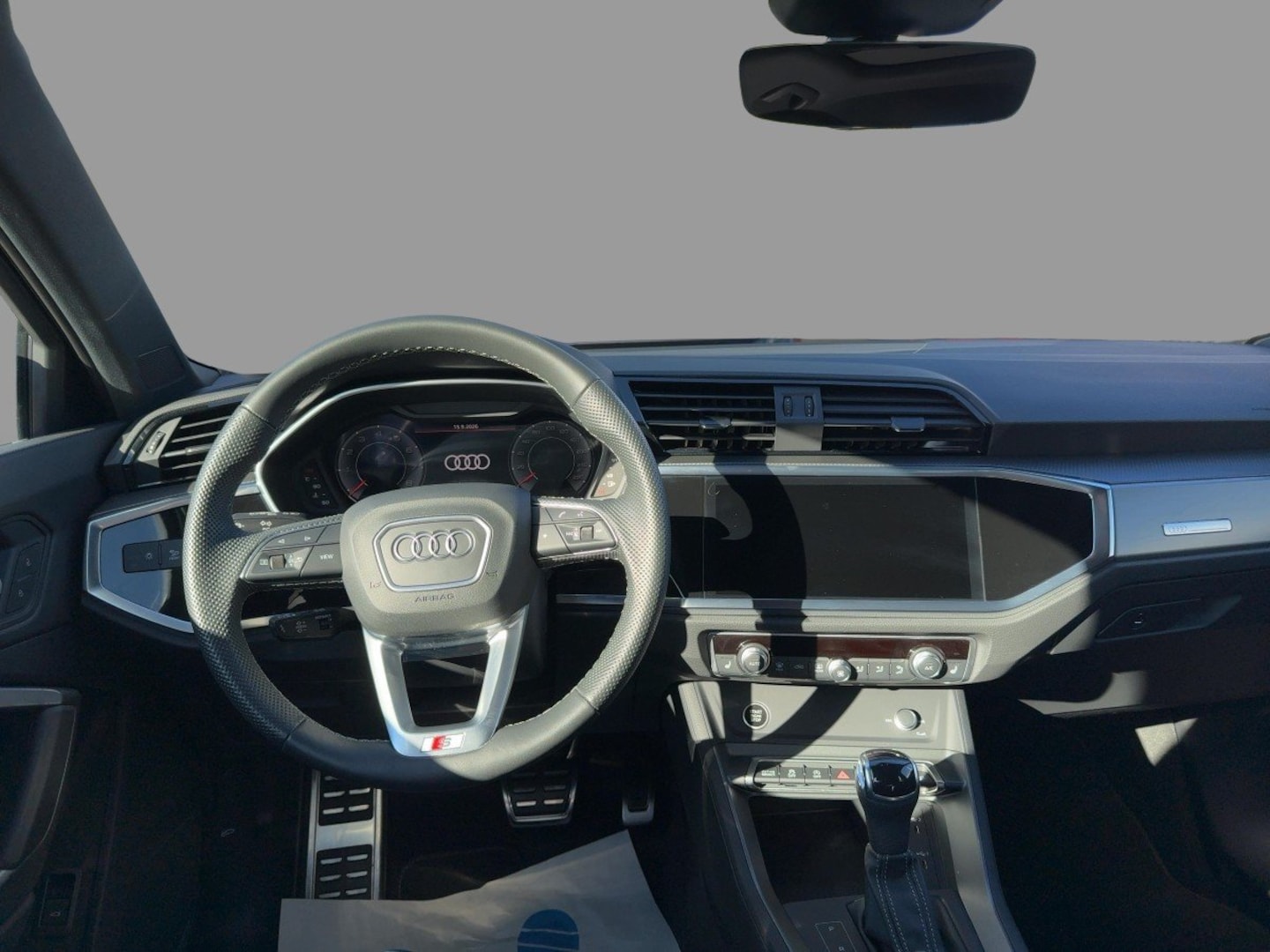 Bild über Audi Q3 S line 35 TFSI S tronic - für weitere Informationen kontaktieren Sie den Audi Partner