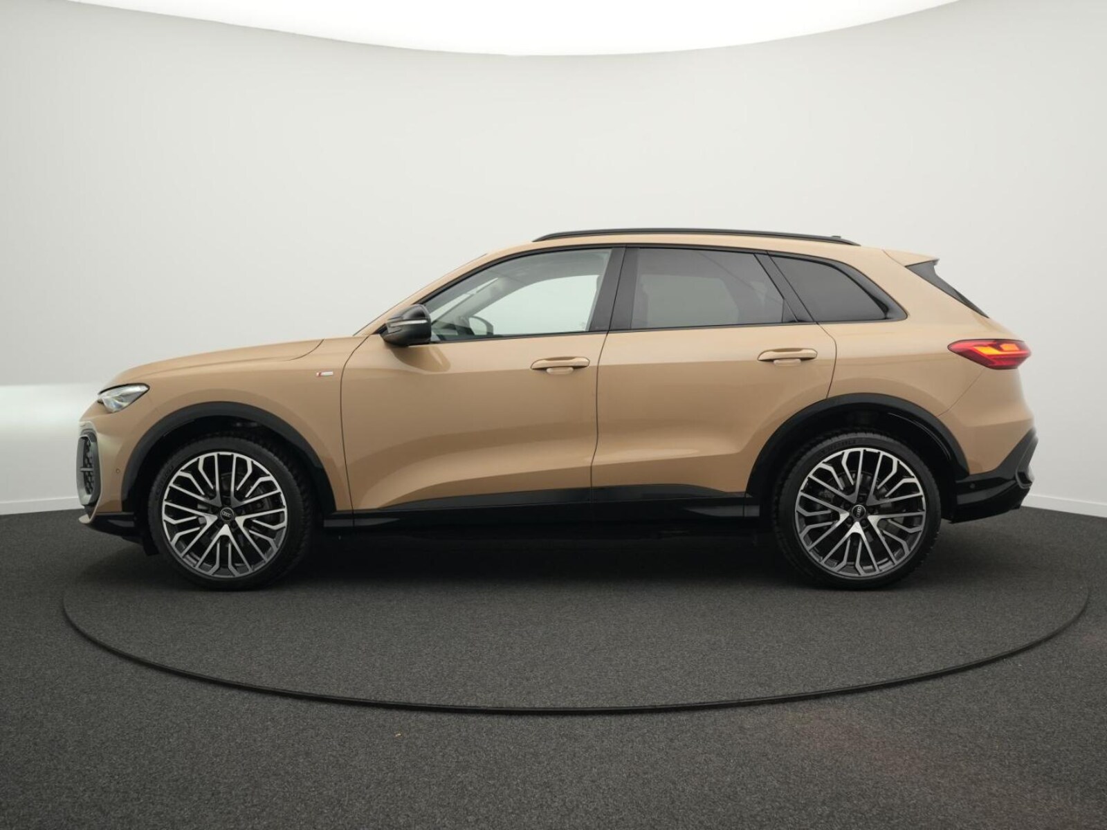 Audi Q5 – Bild 14