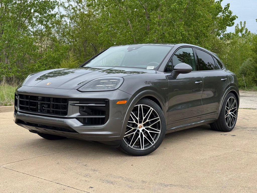 2025 Porsche Cayenne E-Hybrid's photo