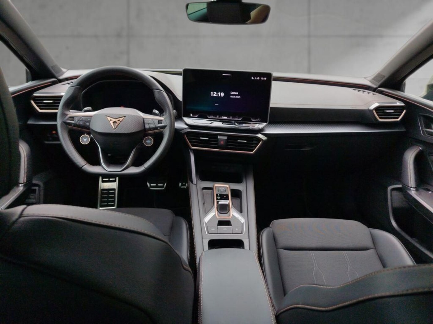CUPRA Leon Sportstourer 1.5 eTSI DSG 110 kW (150 CV) — photo 4