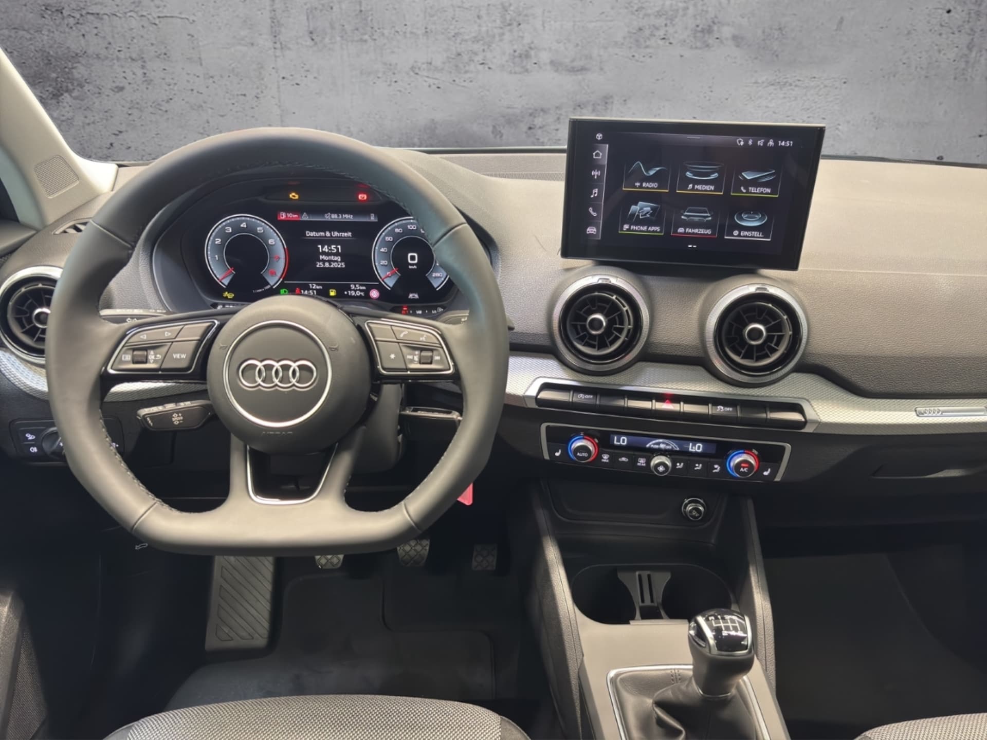 Audi Q2 S line