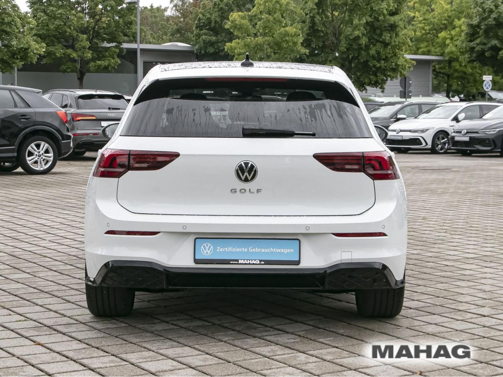 Volkswagen Golf R-Line
