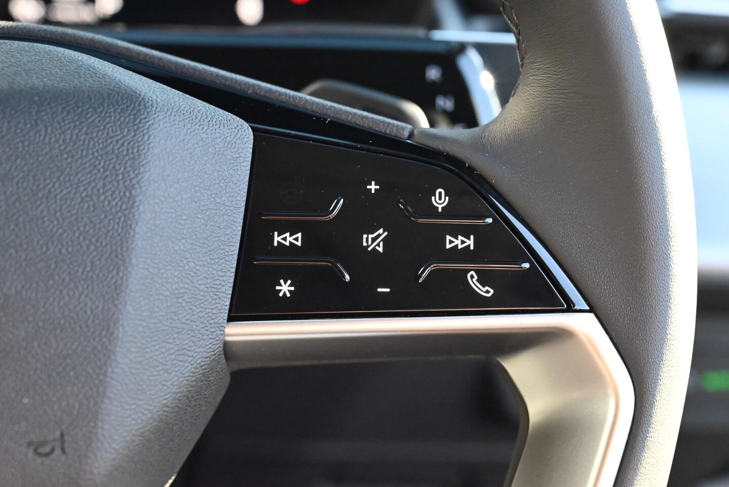 Image about Audi Q3 SUV TFSI quattro 150 kW