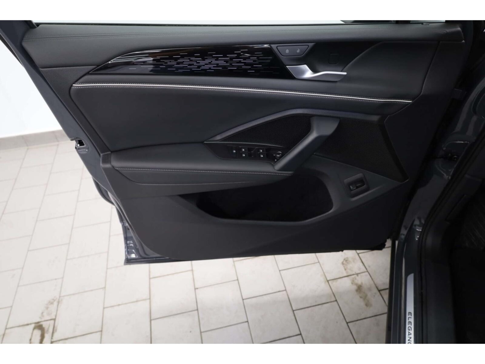 Volkswagen Tiguan – Bild 14