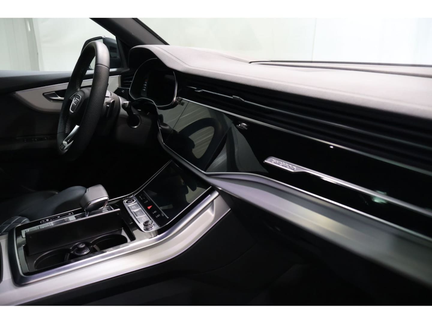 Bild über Audi Q8 SUV 50 TDI quattro tiptronic - für weitere Informationen kontaktieren Sie den Audi Partner