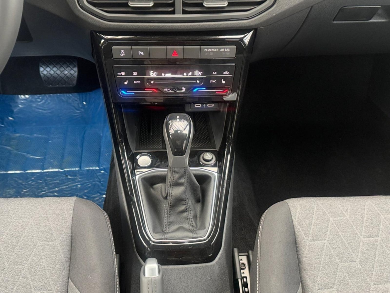 Volkswagen T-Cross – Bild 23