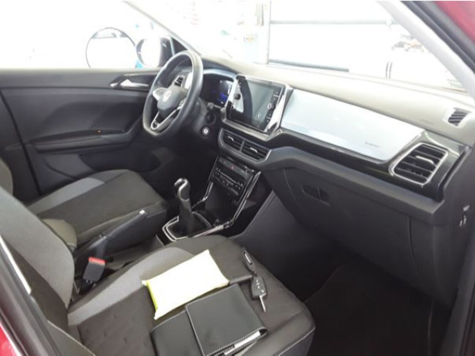 Volkswagen T-Cross – Bild 9