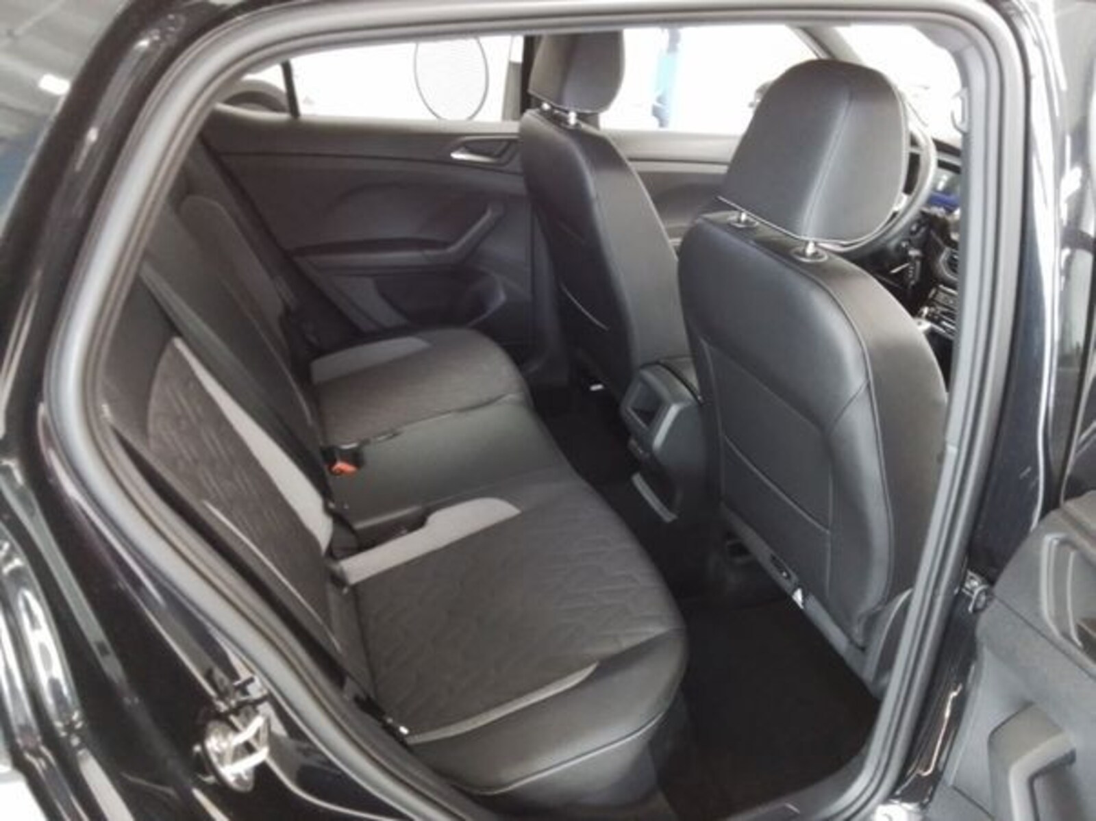 Volkswagen T-Cross – Bild 8