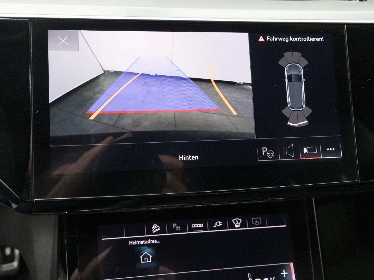 Image about Audi Q8 e-tron advanced 55 e-tron quattro