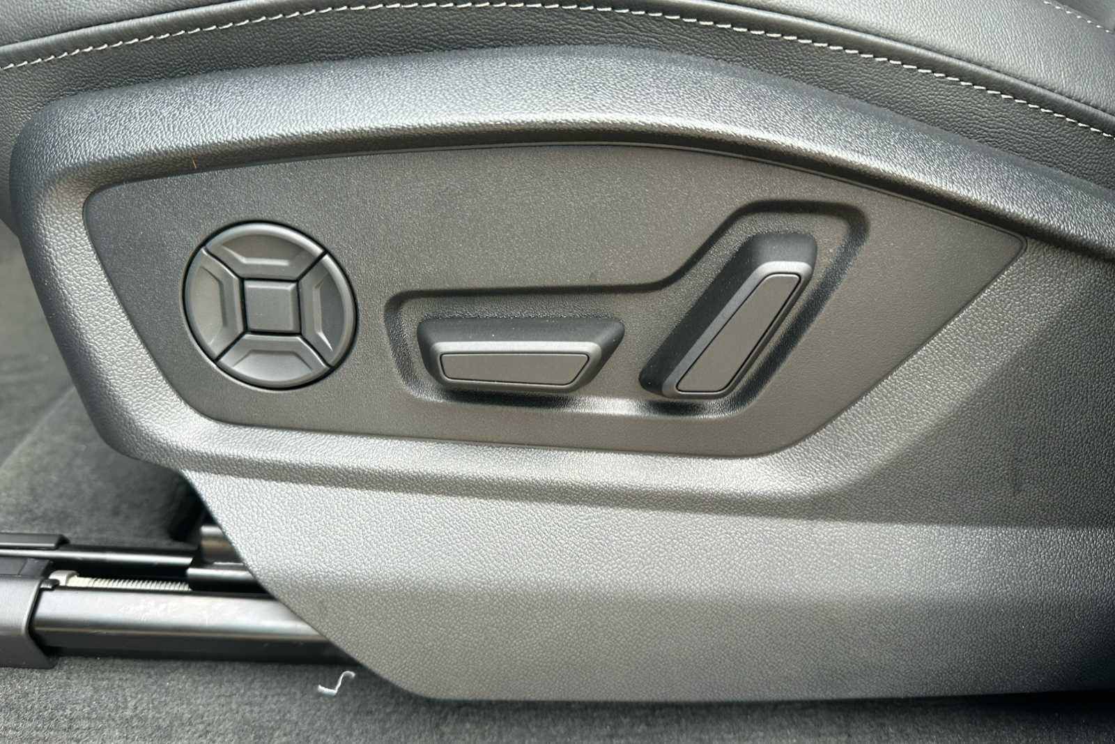 2026 Audi Q7 Premium - Photo 19
