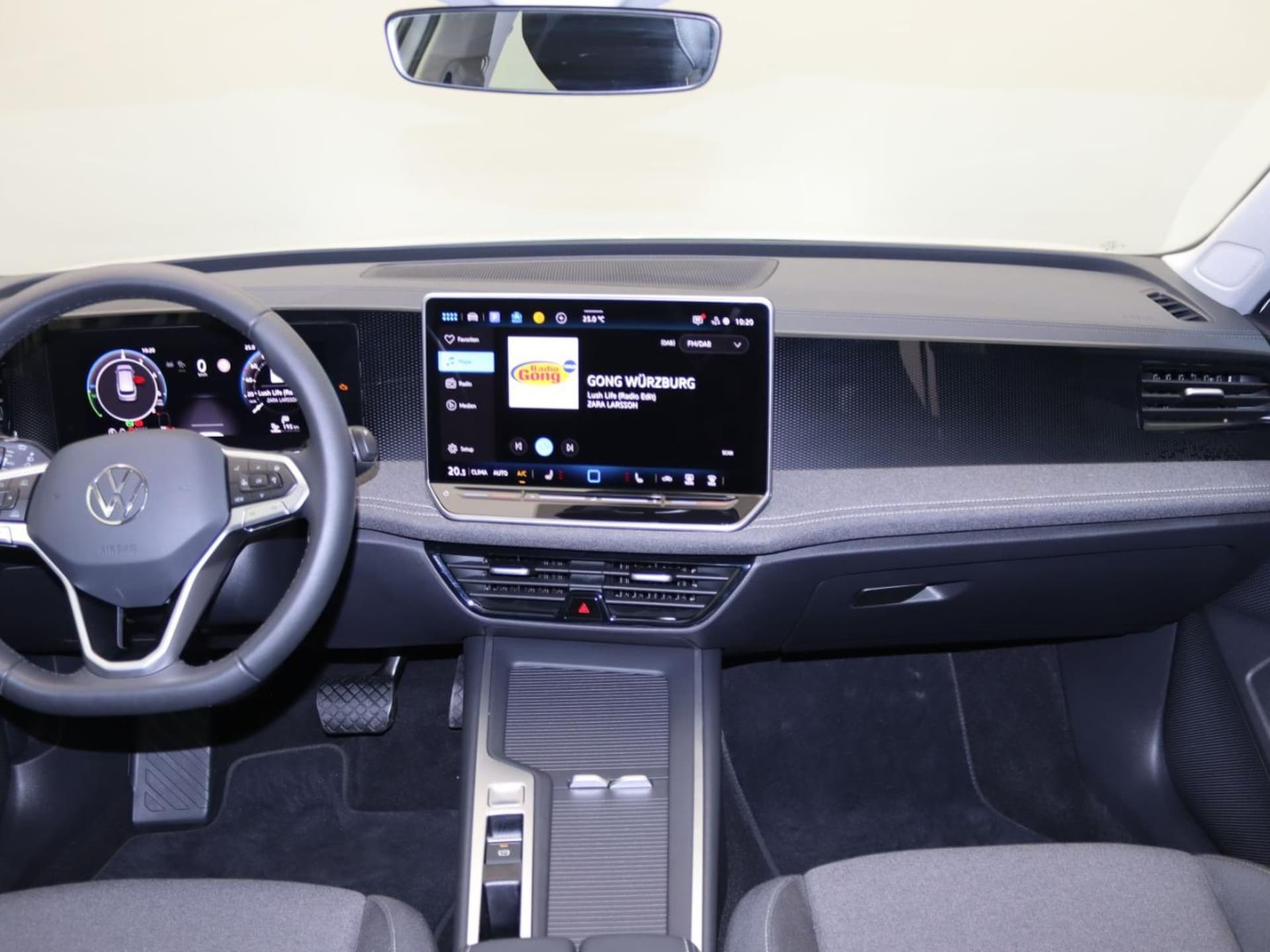 Volkswagen Passat Basis-Modell
