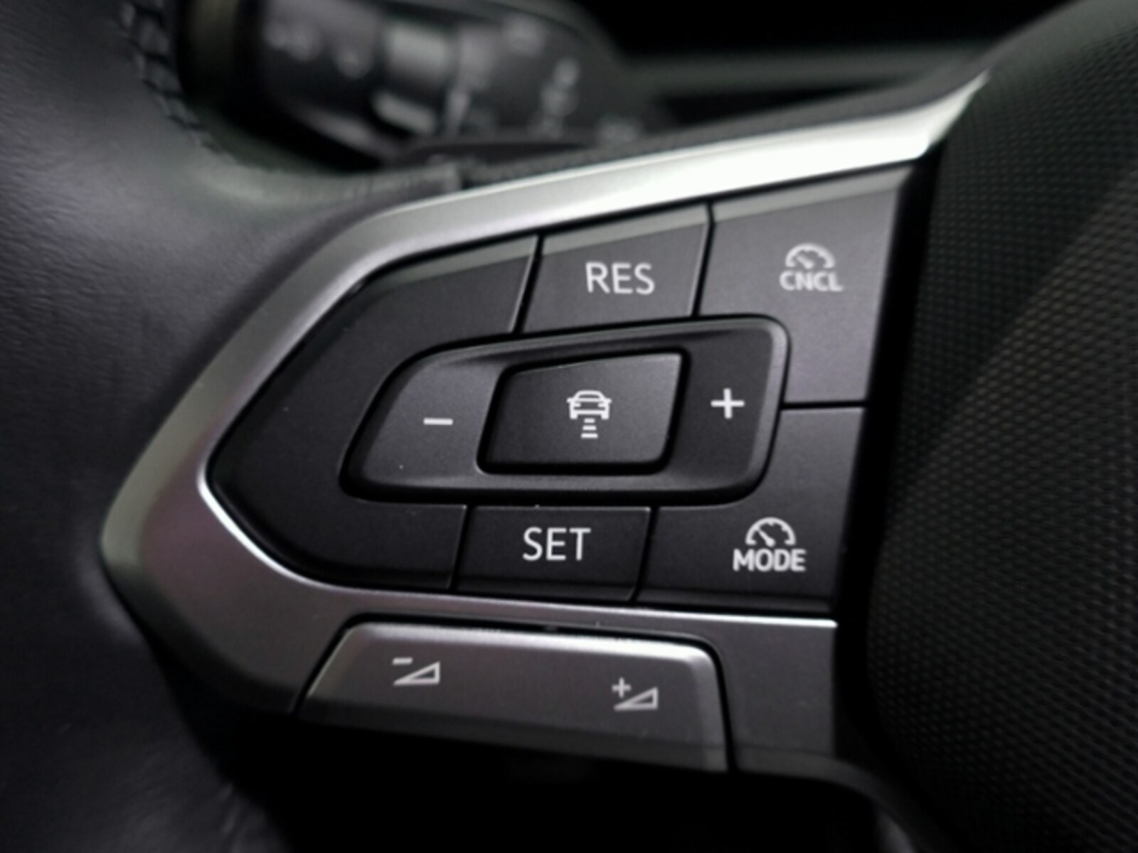 Volkswagen Tiguan – Bild 19
