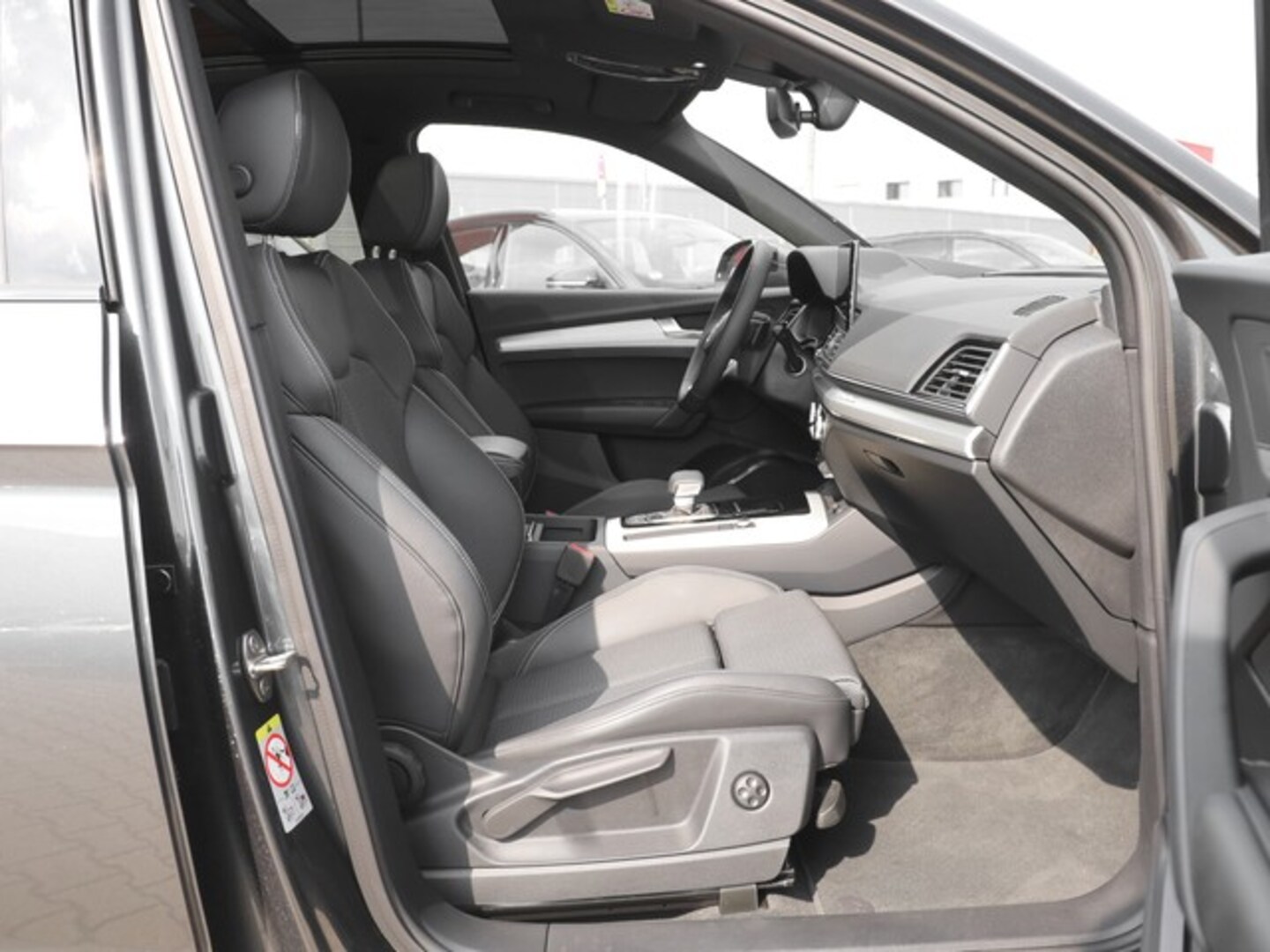 Bild über Audi Q5 Sportback 40 TDI quattro S tronic - für weitere Informationen kontaktieren Sie den Audi Partner