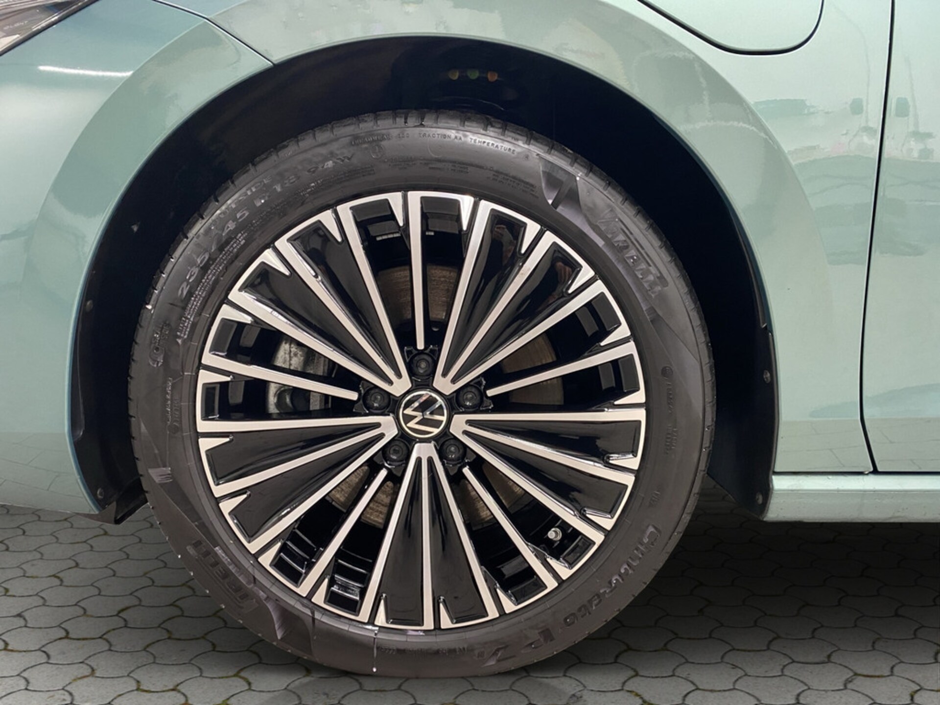 Volkswagen Passat Elegance