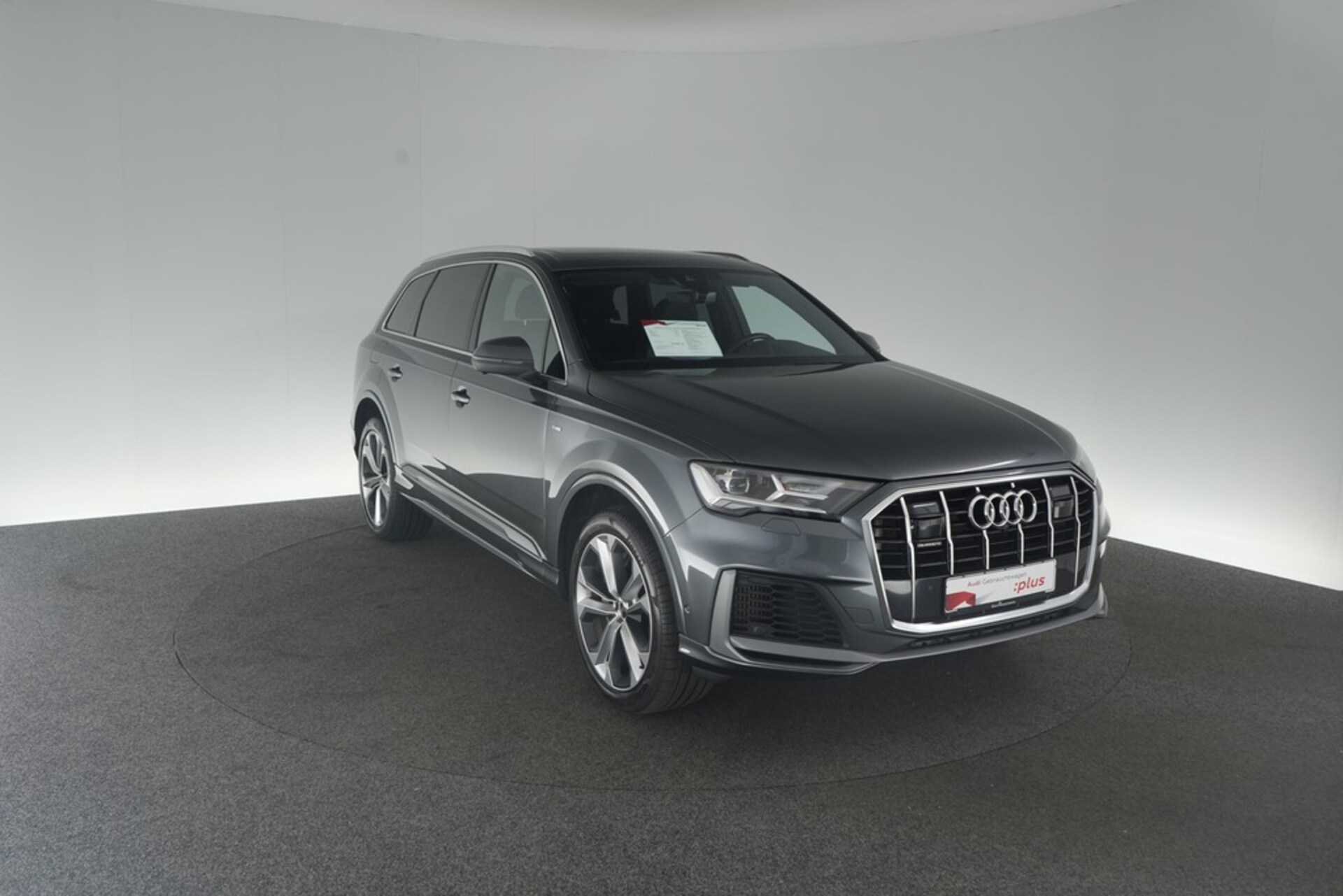 Audi Q7 SUV TFSI e S line