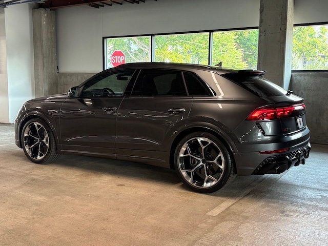 2026 Audi RS Q8 SUV performance