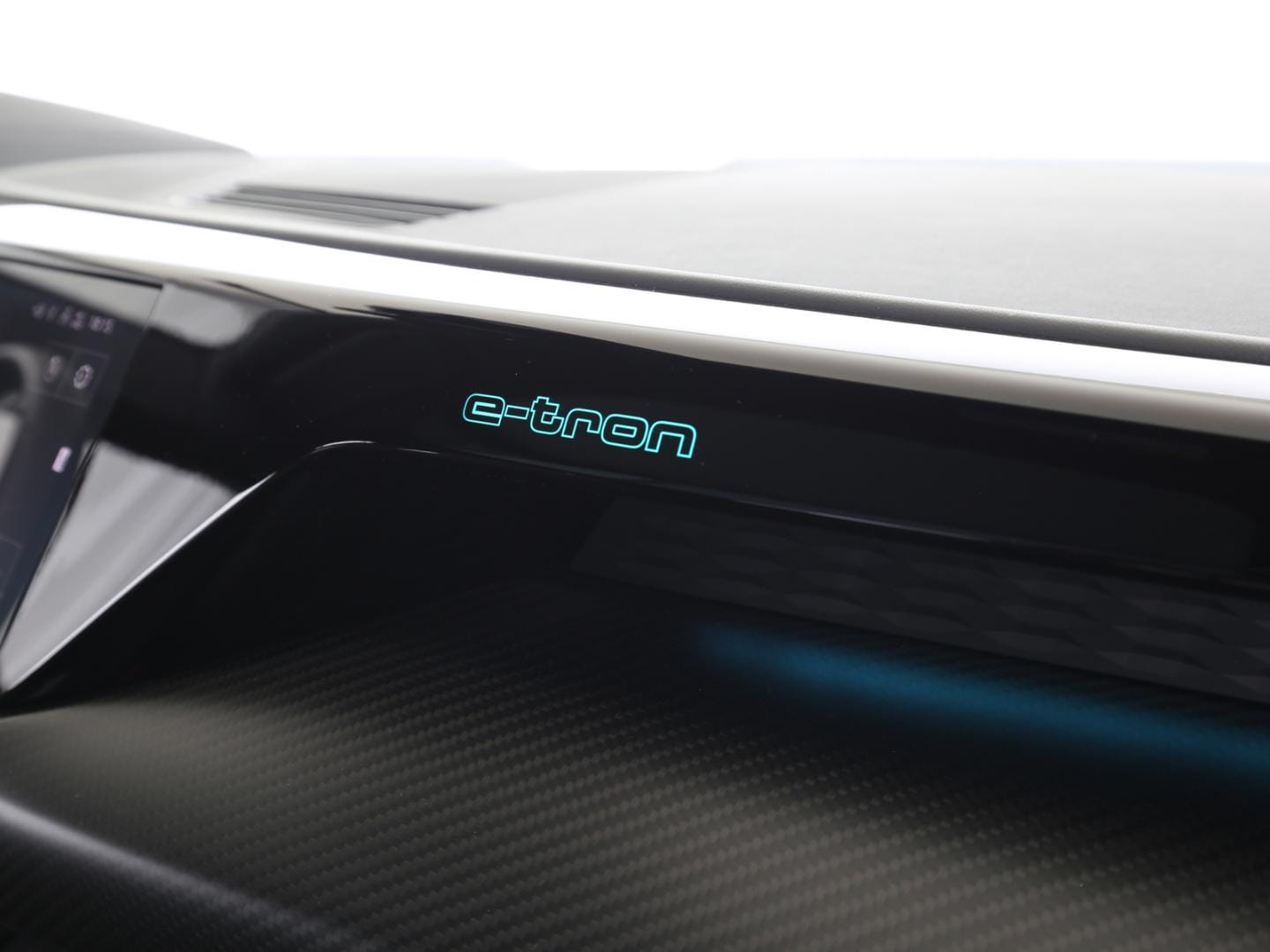 Bild über Audi e-tron GT e-tron quattro - für weitere Informationen kontaktieren Sie den Audi Partner