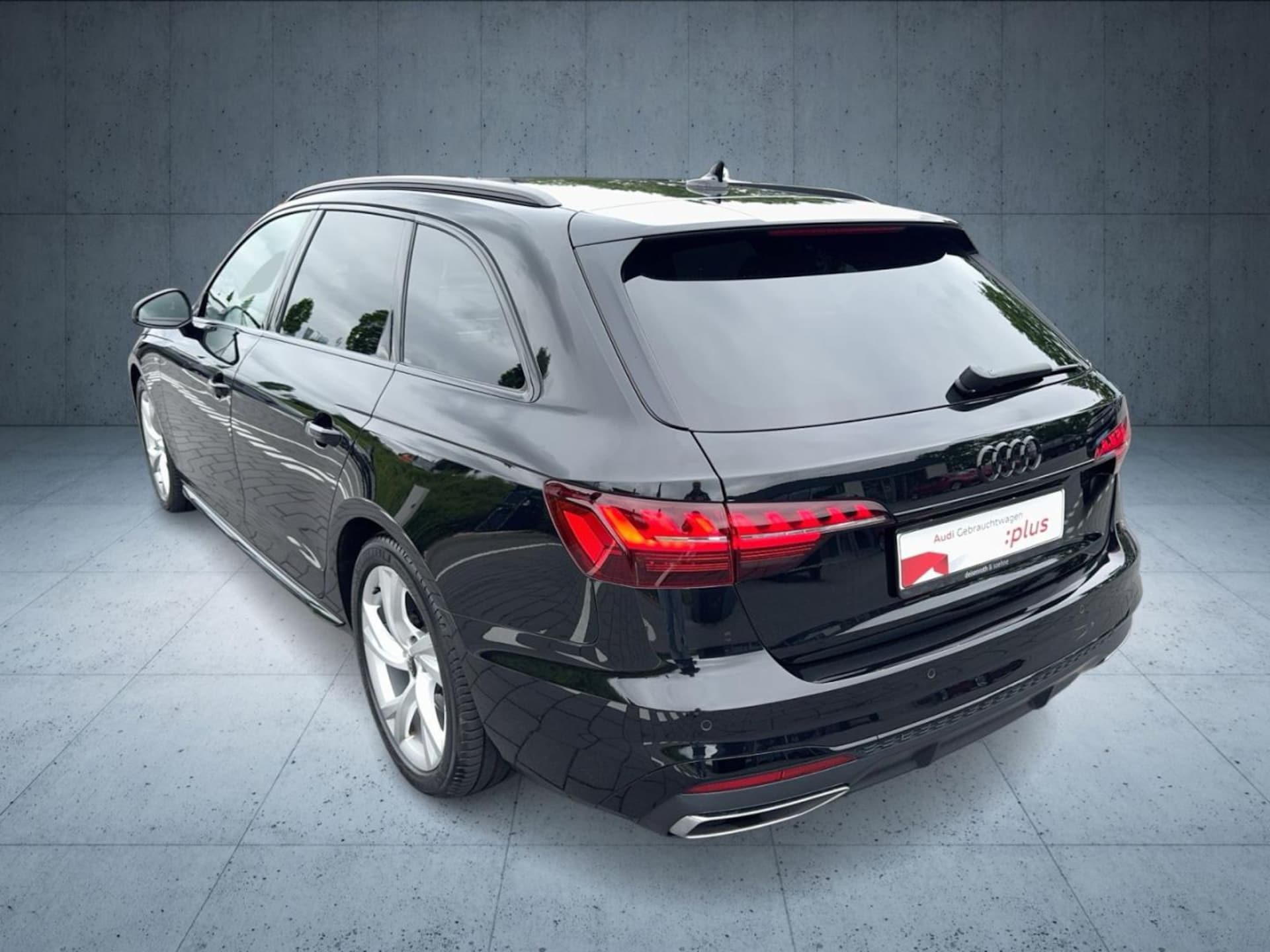 Audi A4 Avant S line