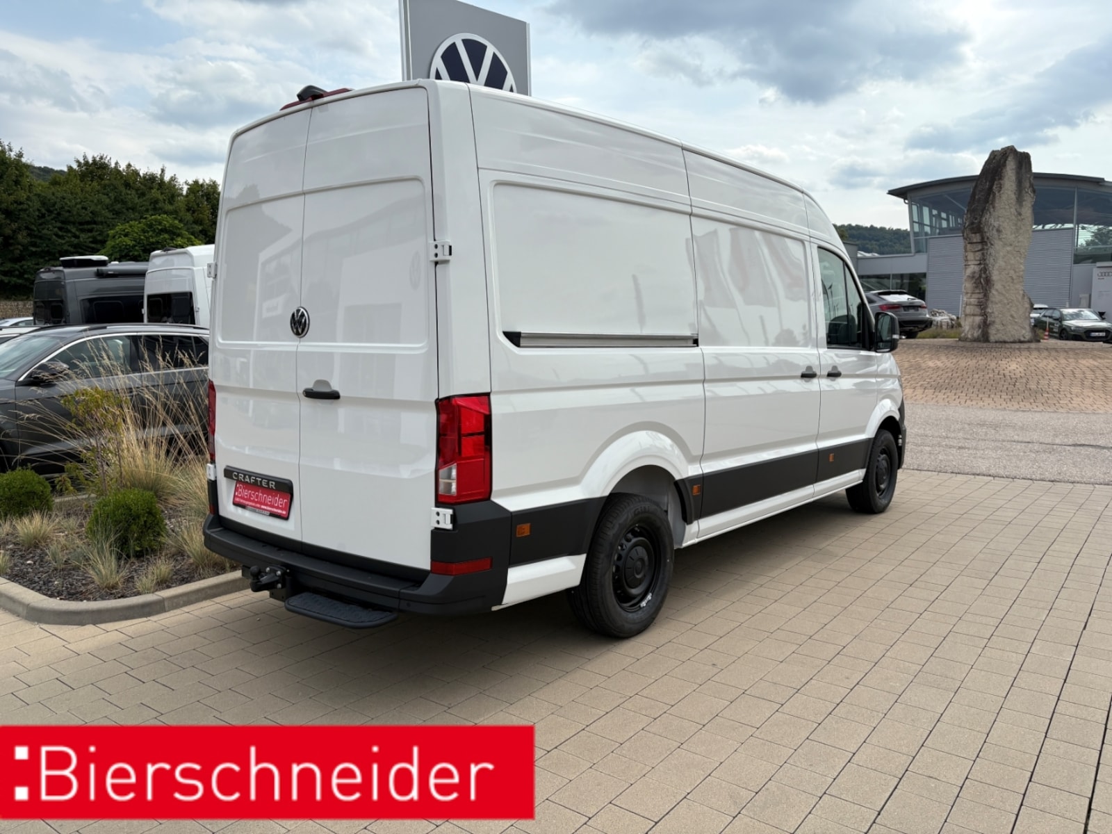 Volkswagen Crafter Kasten mittlerer Radstand – Bild 3