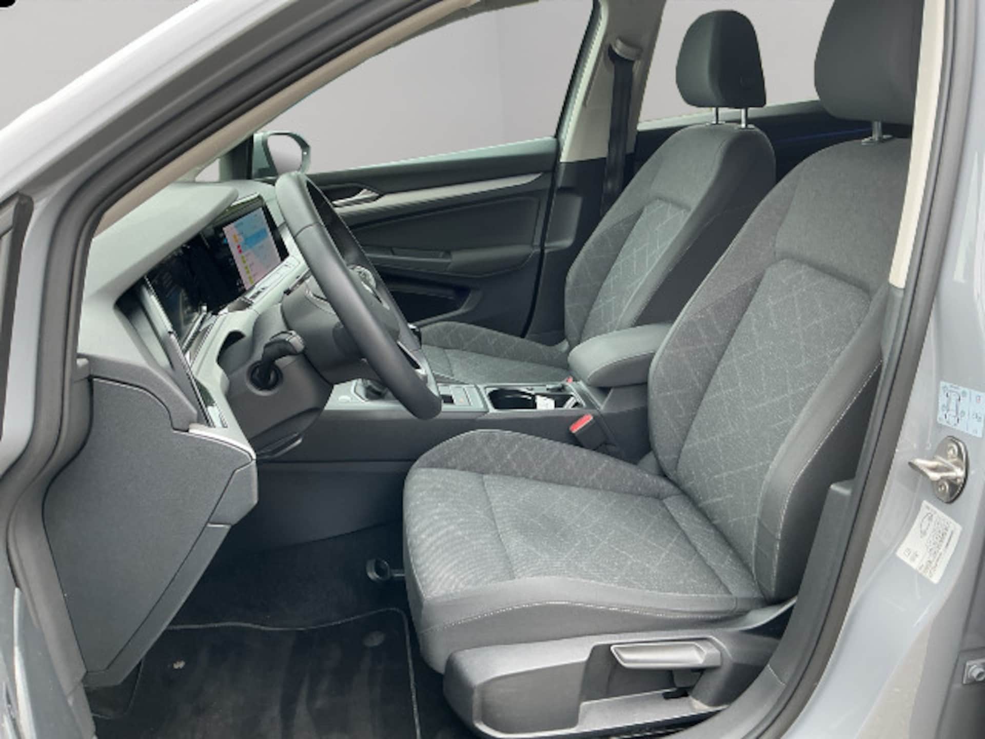 Volkswagen Golf Variant Life