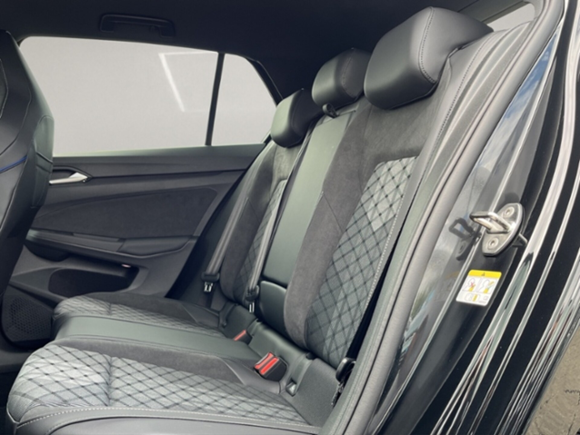Volkswagen Golf R-Line