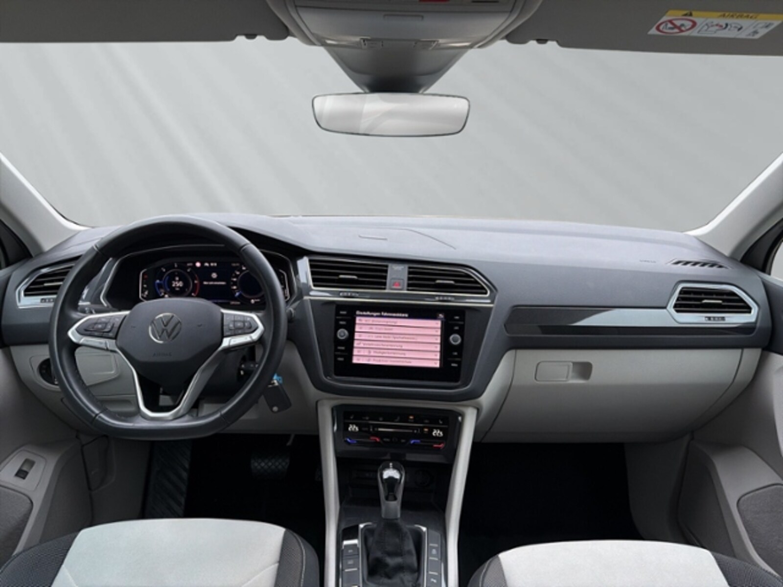 Volkswagen Tiguan – Bild 9