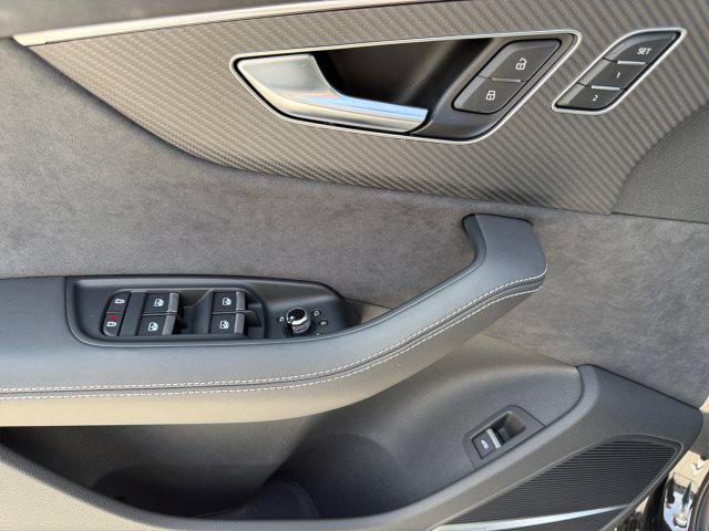 Image about Audi Q7 SUV S line 50 TDI quattro tiptronic
